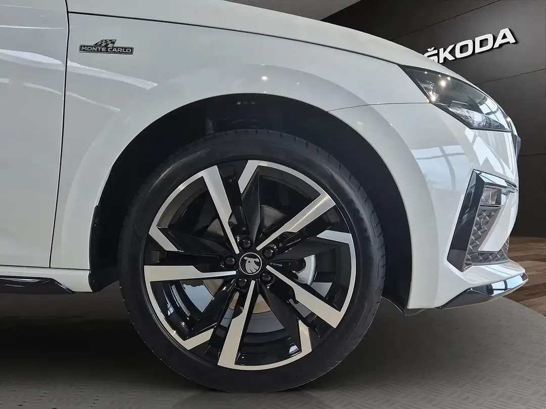Skoda Scala - Thumbnail 6