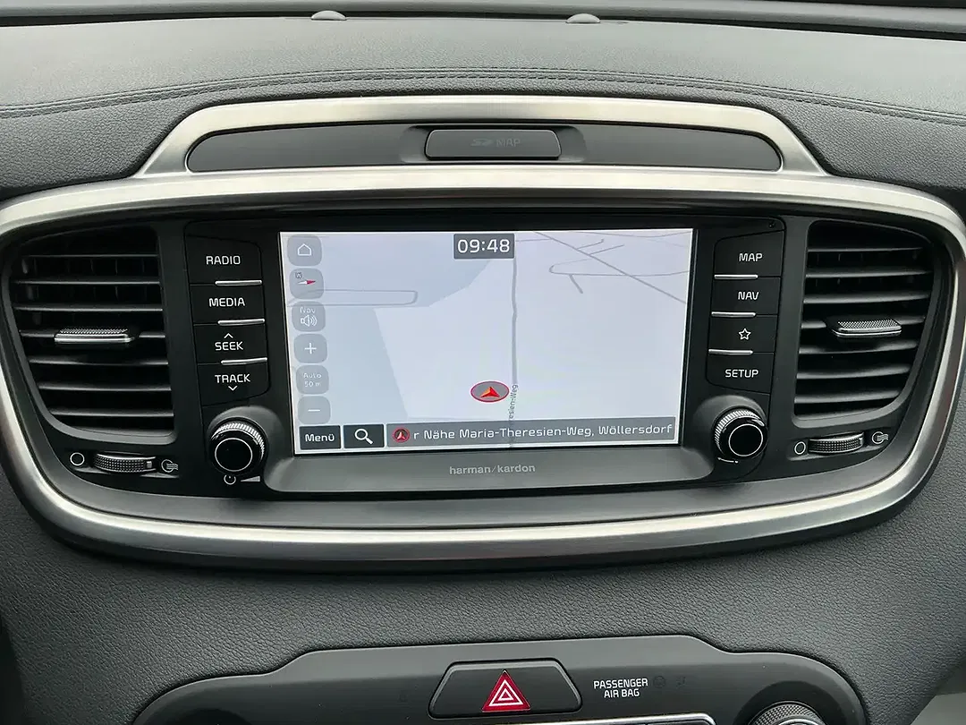 Kia Sorento - Thumbnail 14