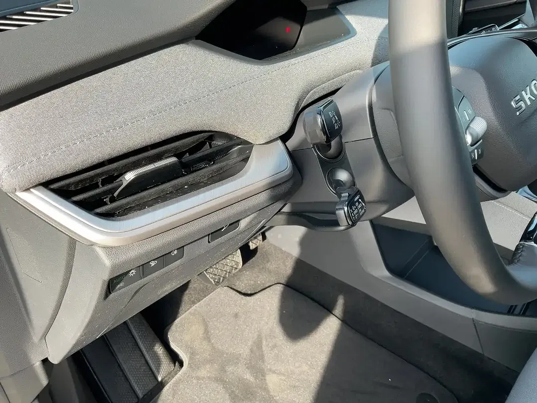 Skoda Enyaq - Thumbnail 17