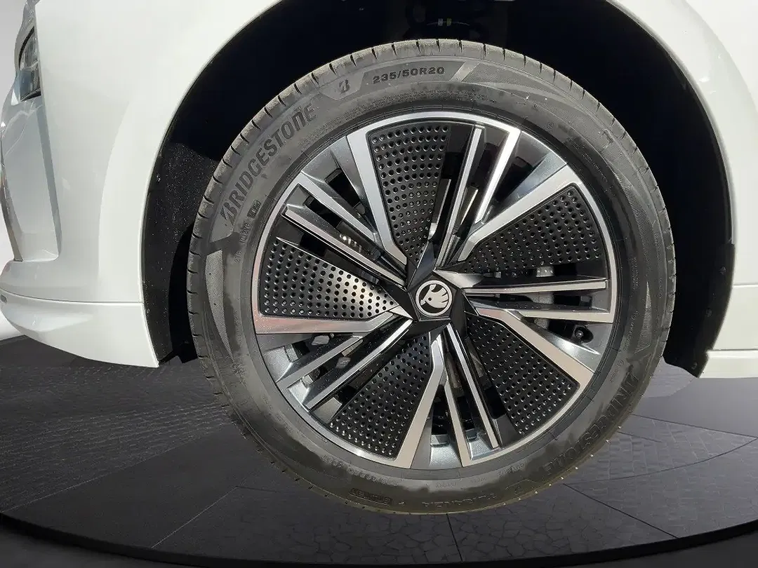 Skoda Enyaq - Thumbnail 7