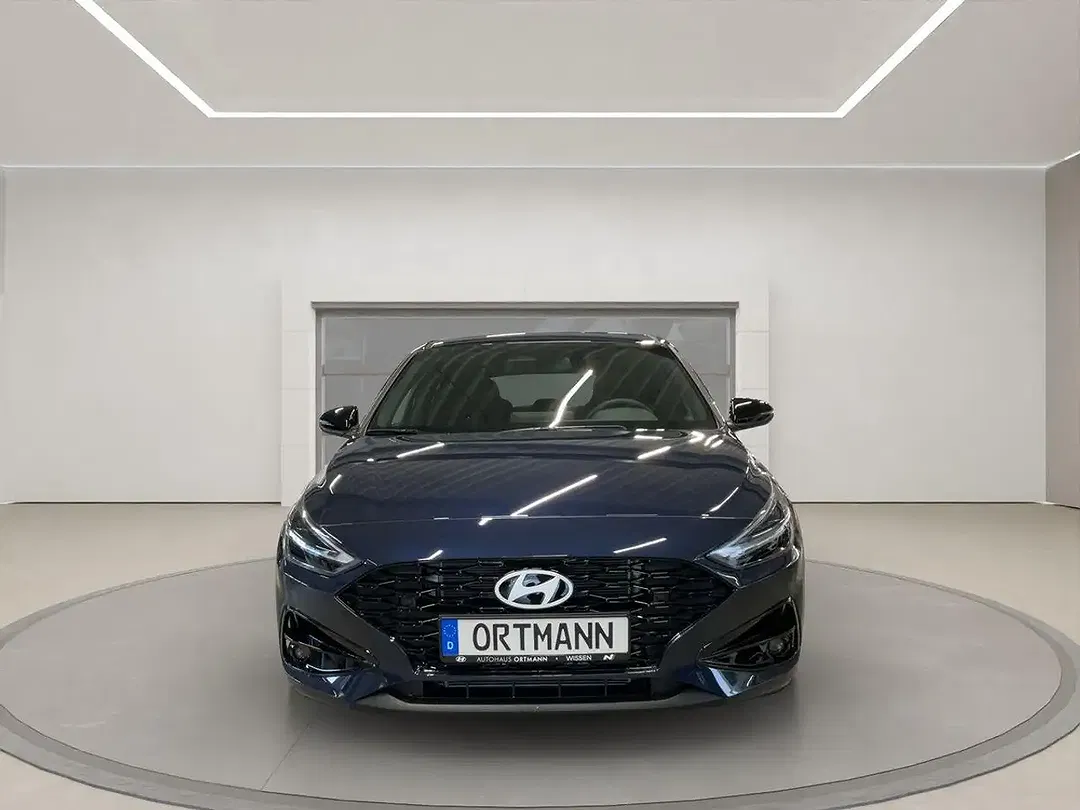 Hyundai i30 - Thumbnail 2