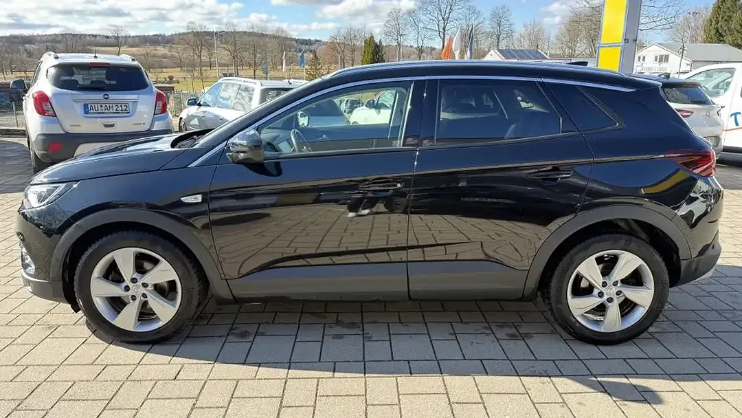 Opel Grandland X - Thumbnail 8