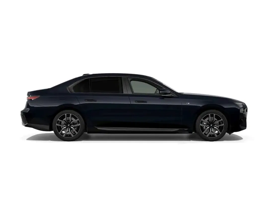 BMW i7 - Thumbnail 3