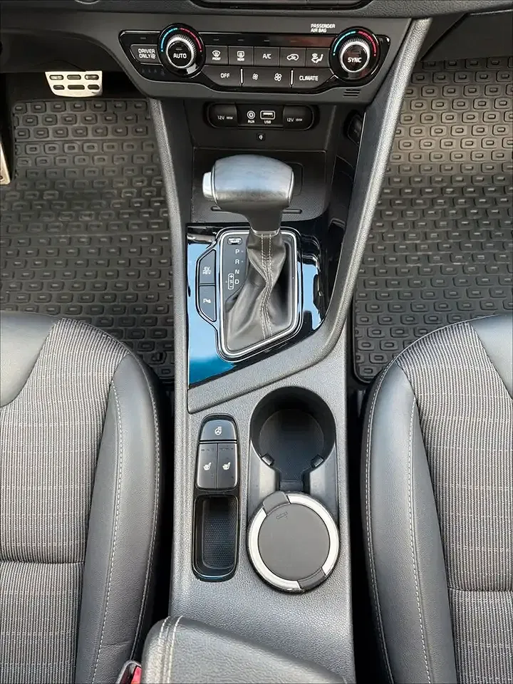Kia Niro - Thumbnail 18