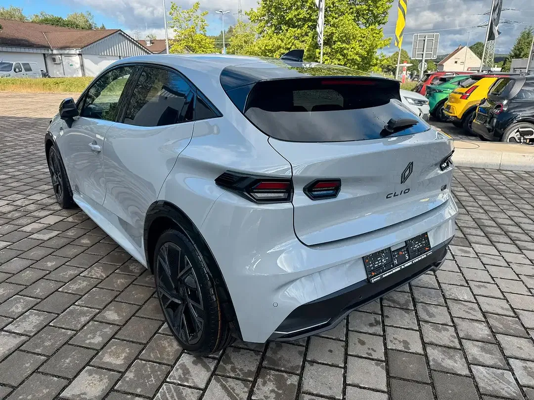 Renault Clio - Thumbnail 12