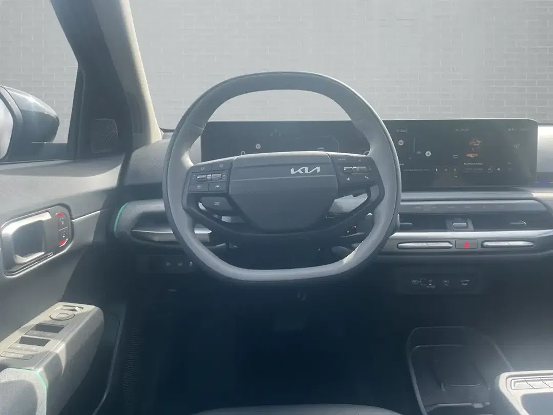 Kia EV4 - Thumbnail 11