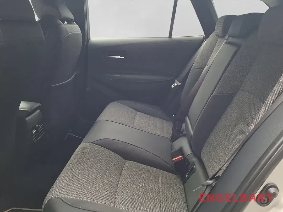 Toyota Corolla - Thumbnail 11