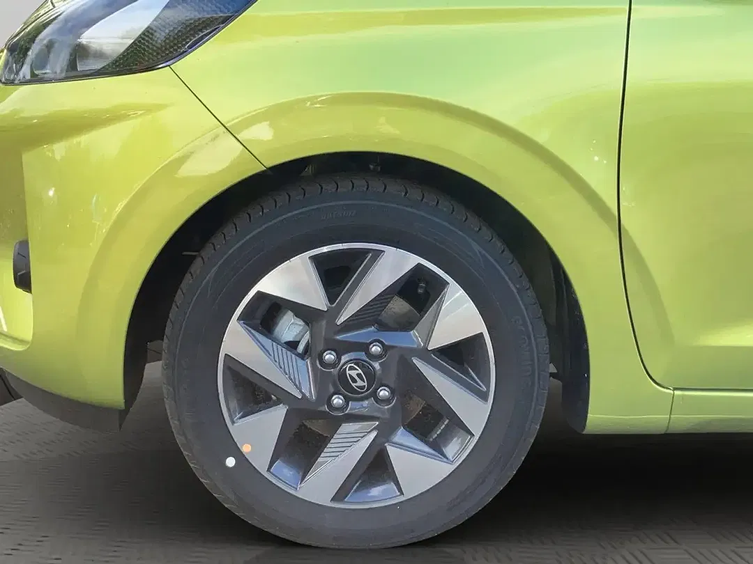 Hyundai i10 - Thumbnail 3