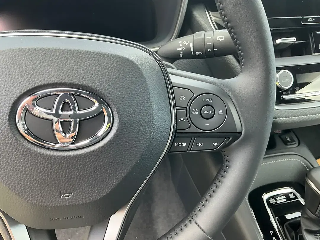 Toyota Corolla - Thumbnail 10