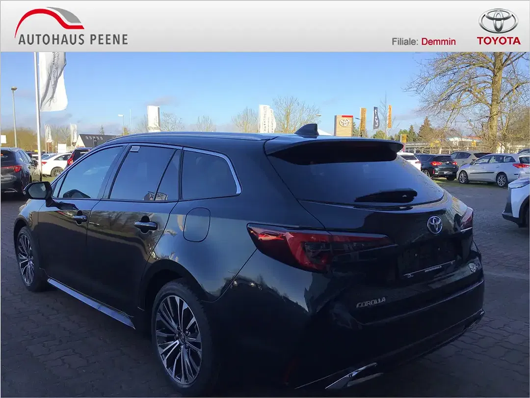 Toyota Corolla - Thumbnail 2