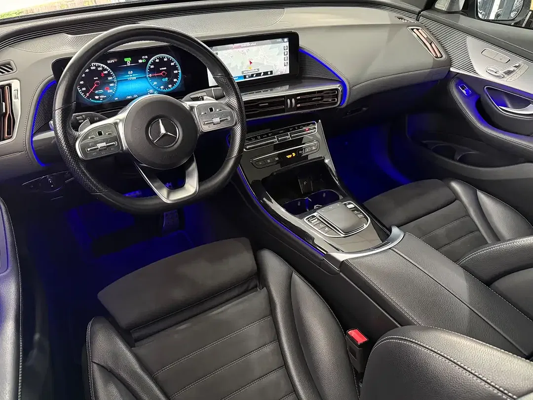 Mercedes-Benz EQC 400 - Thumbnail 4