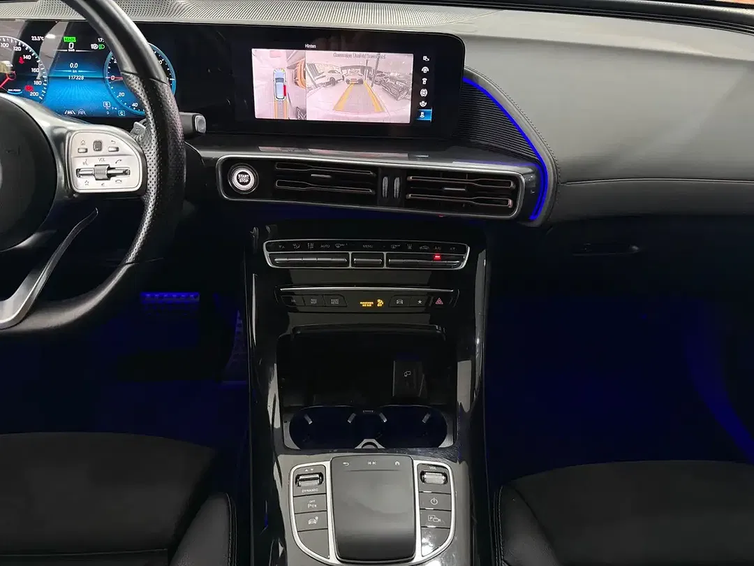 Mercedes-Benz EQC 400 - Thumbnail 6