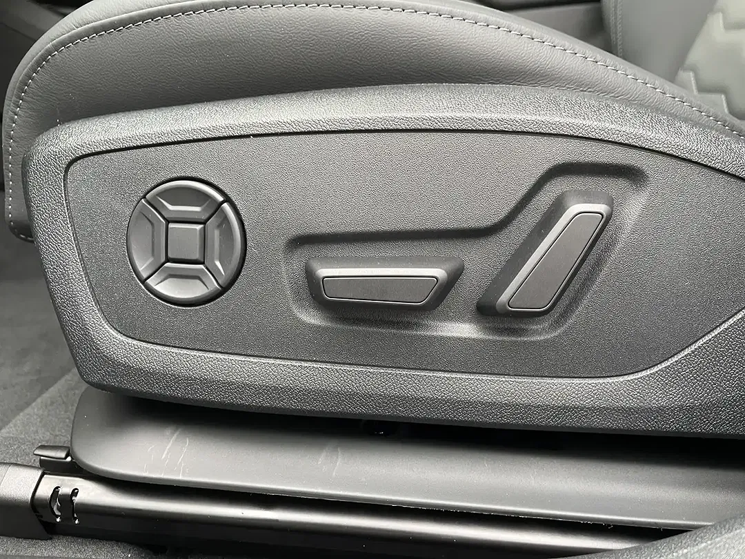 Audi A6 - Thumbnail 13