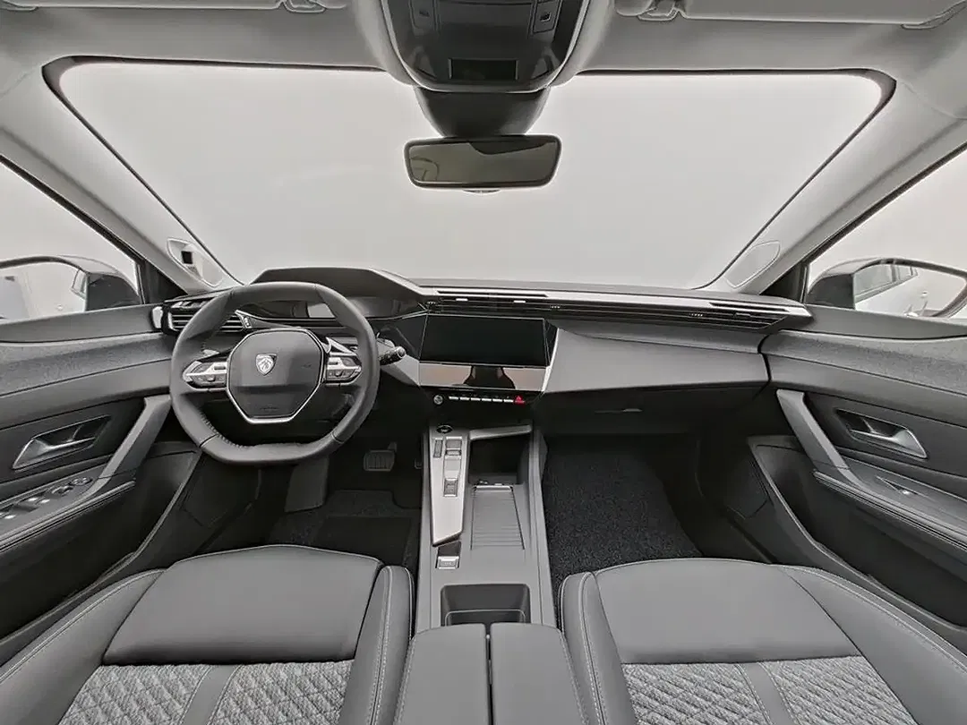 Peugeot 308 - Thumbnail 9