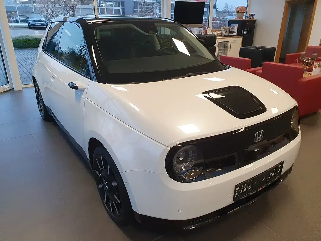 Honda e - Thumbnail 4
