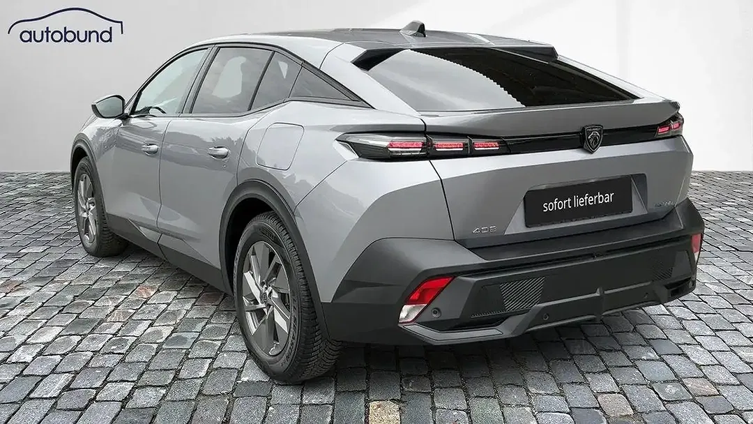 Peugeot 408 - Thumbnail 3