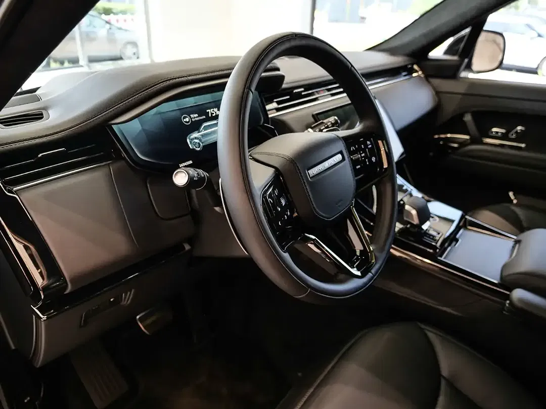 Land Rover Range Rover Sport - Thumbnail 11