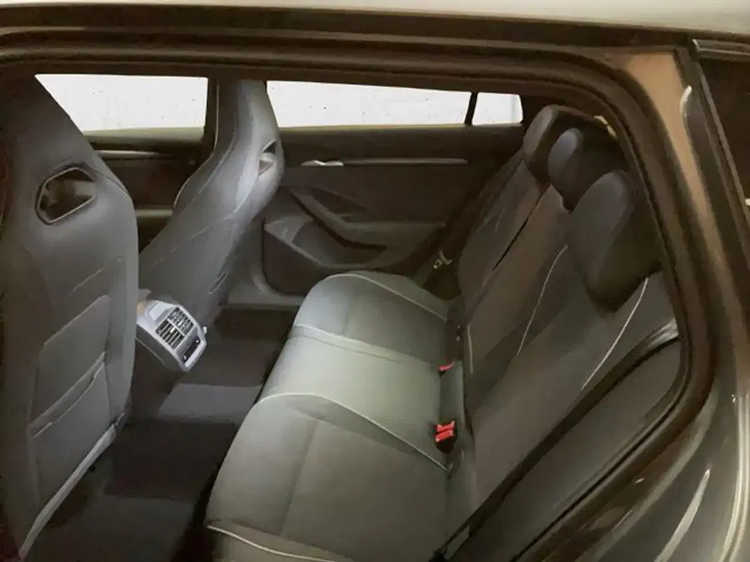 Skoda Superb - Thumbnail 9