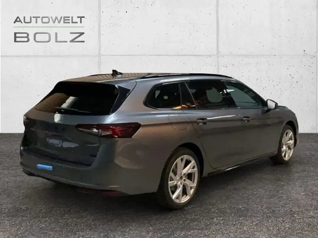 Skoda Superb - Thumbnail 3