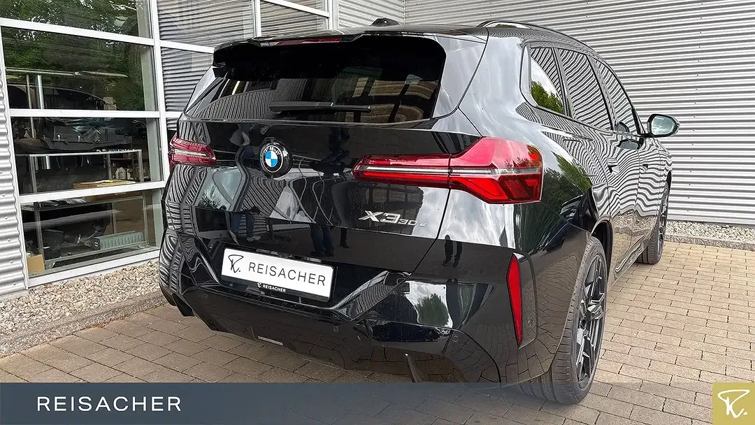 BMW X3 - Thumbnail 2