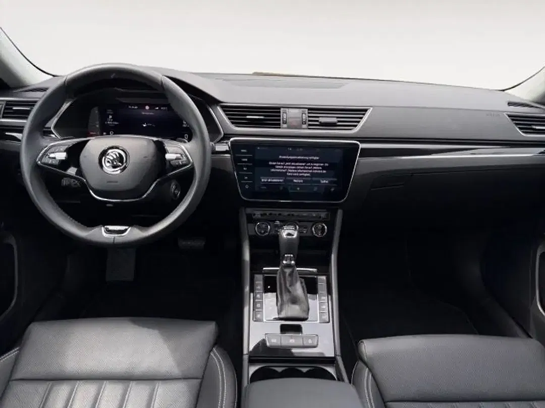 Skoda Superb - Thumbnail 10