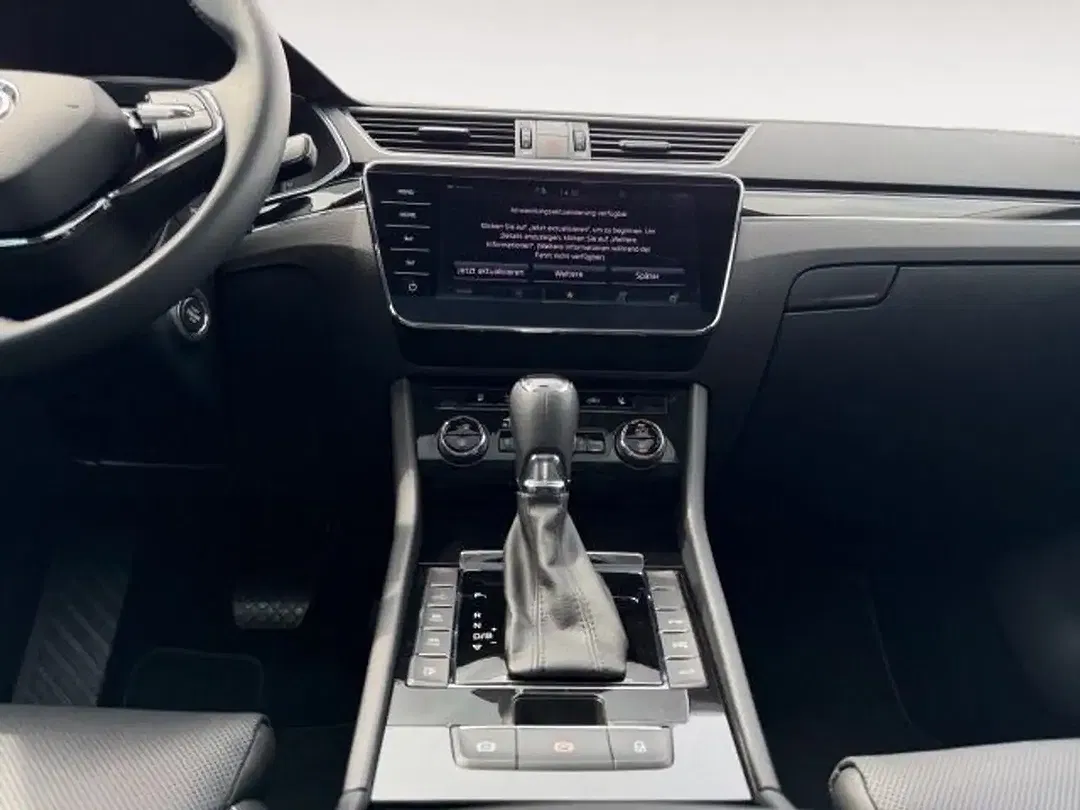 Skoda Superb - Thumbnail 11