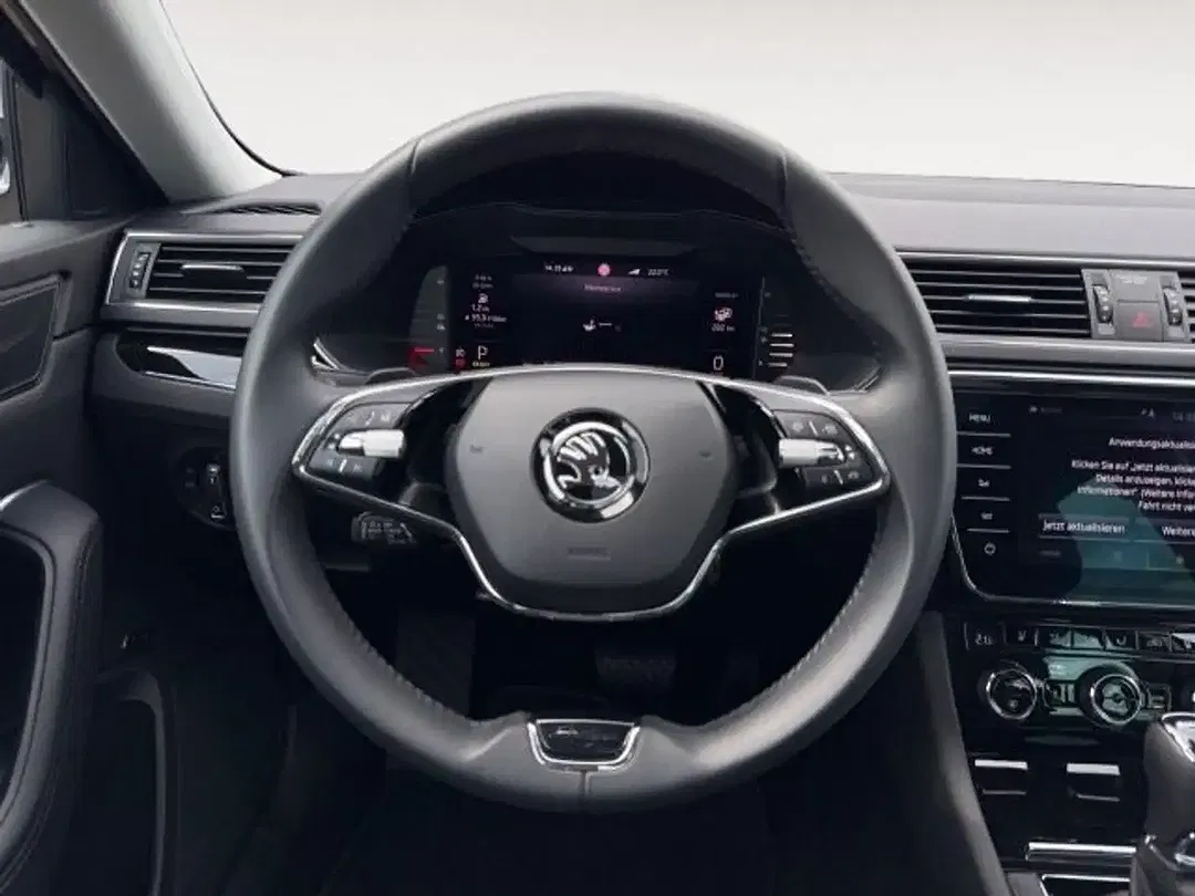 Skoda Superb - Thumbnail 12