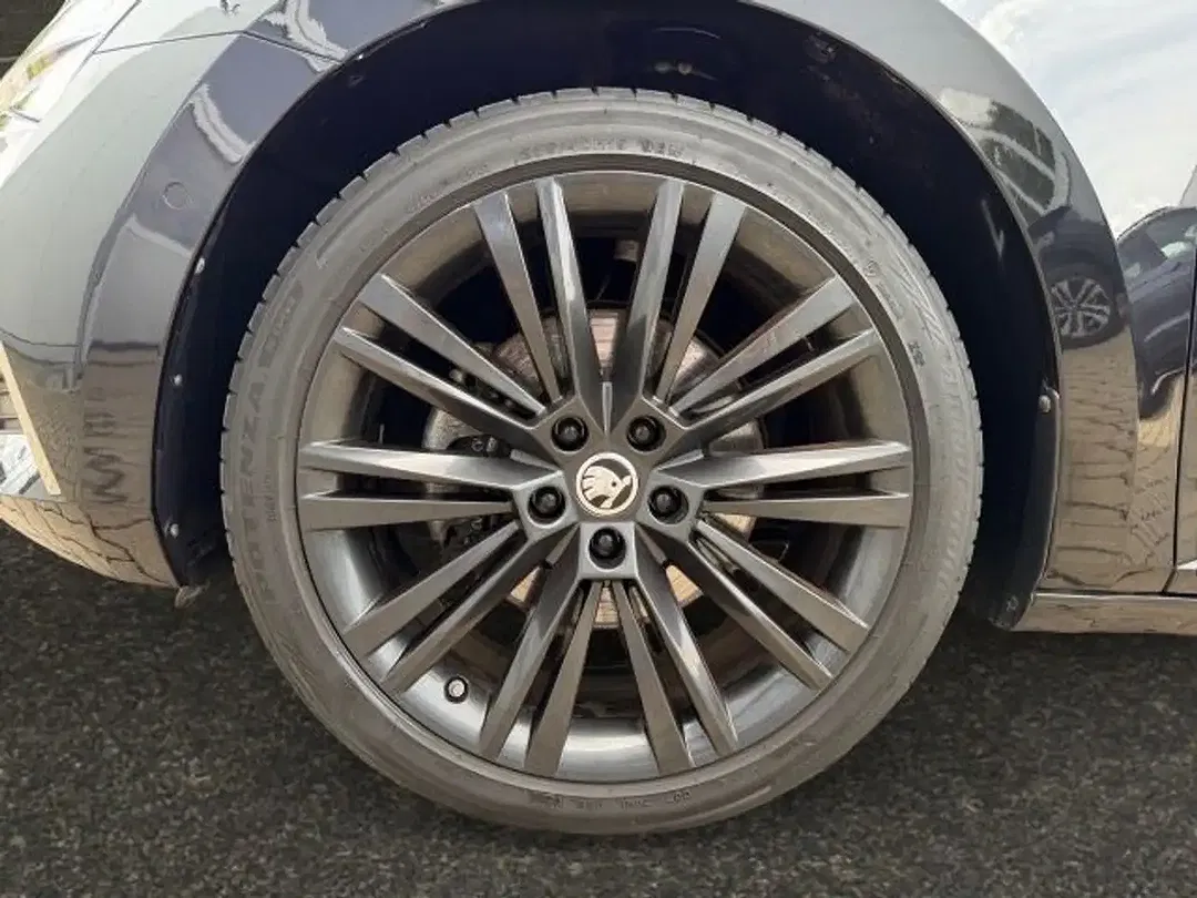 Skoda Superb - Thumbnail 14