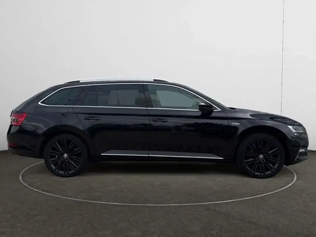 Skoda Superb - Thumbnail 6