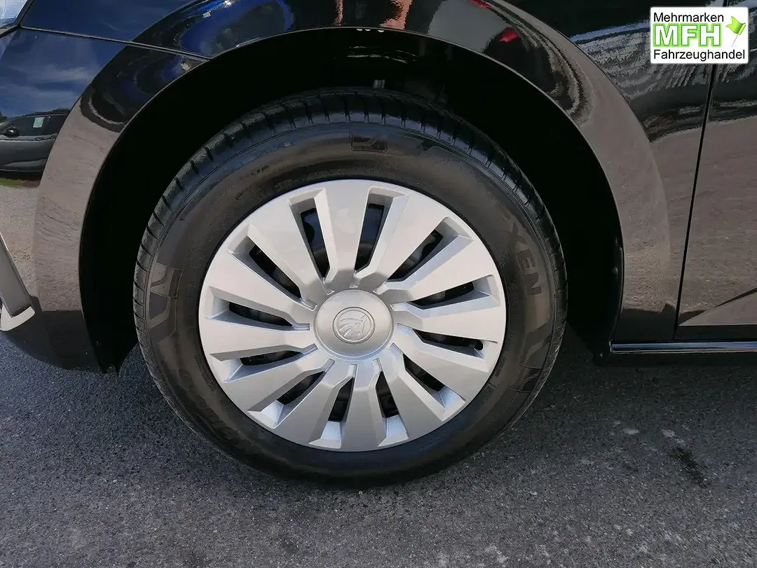 Skoda Scala - Thumbnail 3