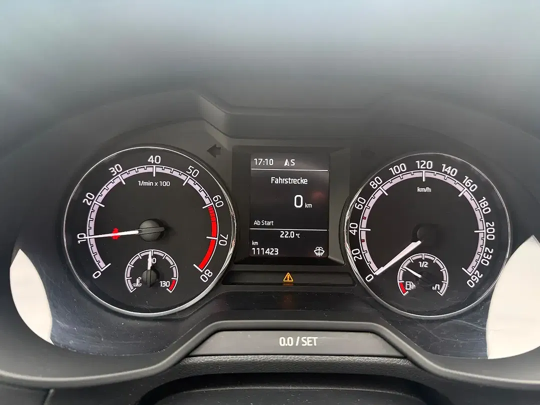 Skoda Octavia - Thumbnail 14