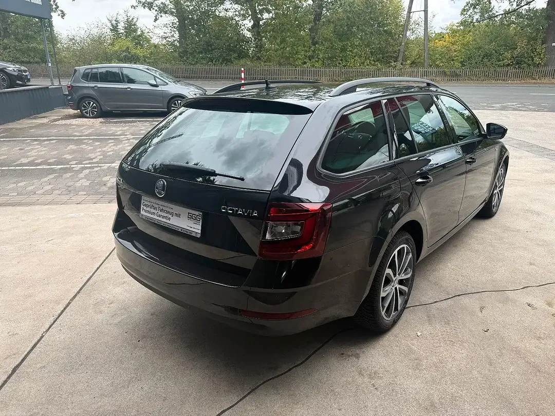 Skoda Octavia - Thumbnail 5