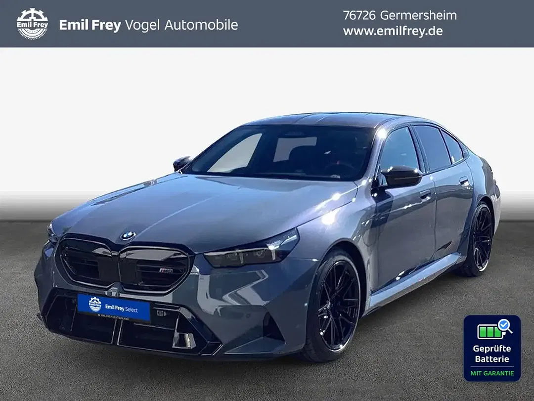 BMW M5 - Thumbnail 1