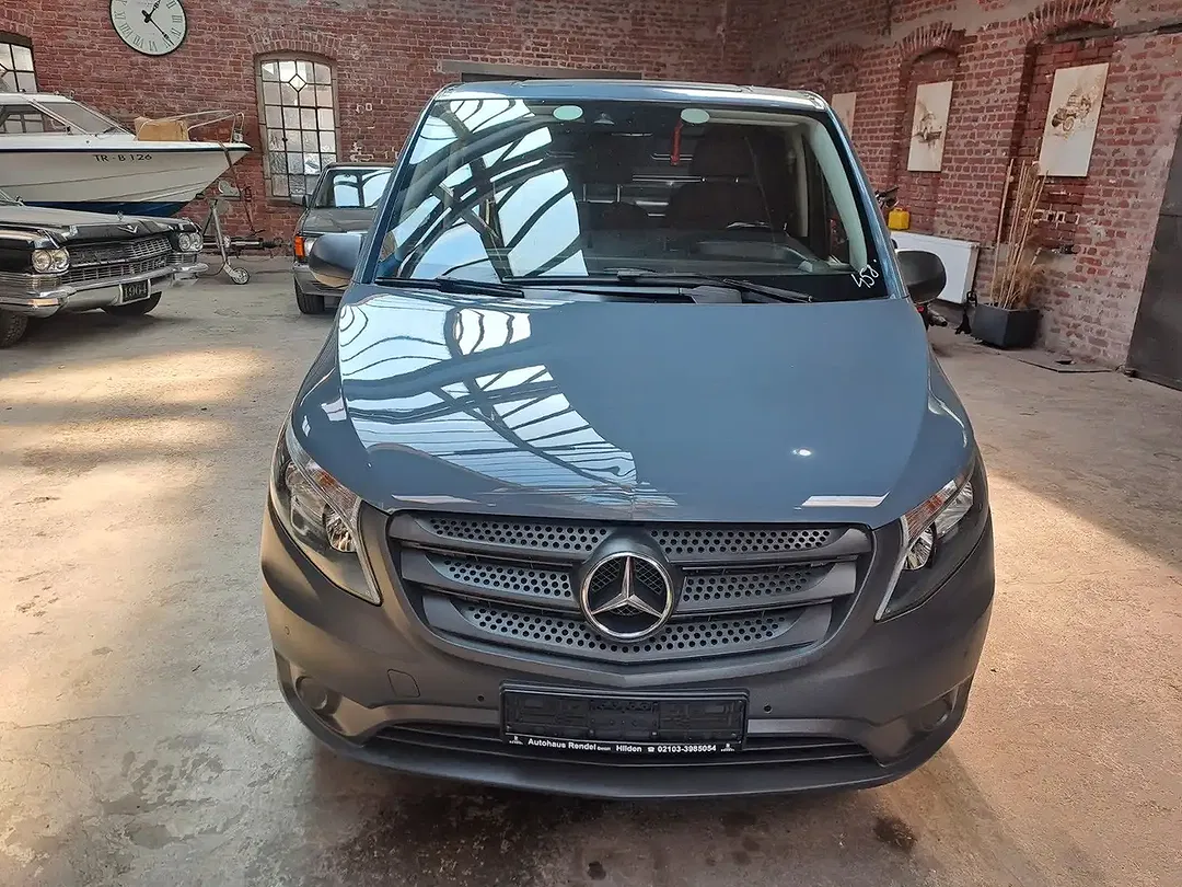 Mercedes-Benz Vito - Thumbnail 2