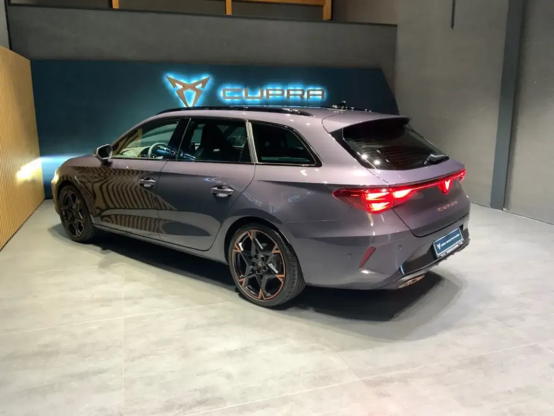 CUPRA Leon - Thumbnail 5