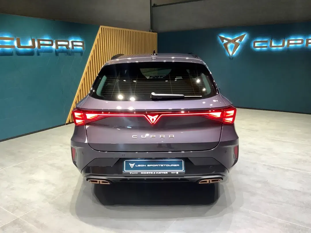 CUPRA Leon - Thumbnail 6