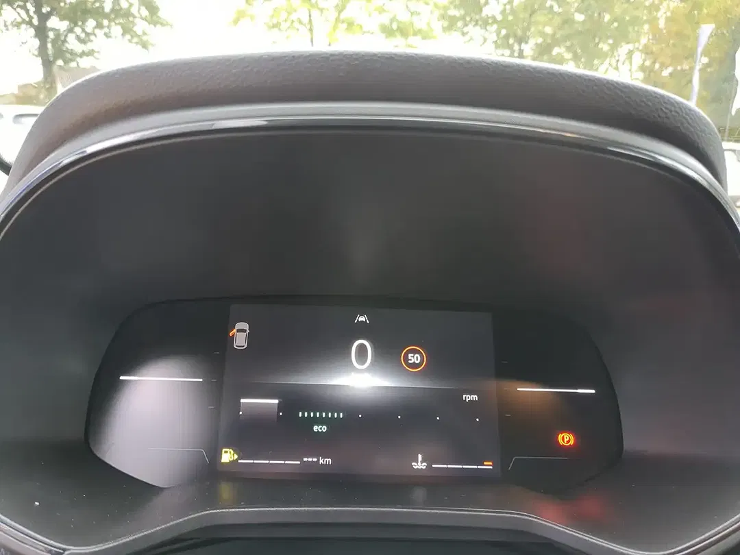 Renault Clio - Thumbnail 14