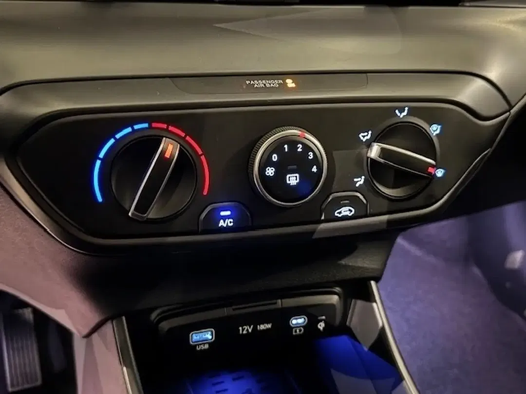 Hyundai i20 - Thumbnail 4