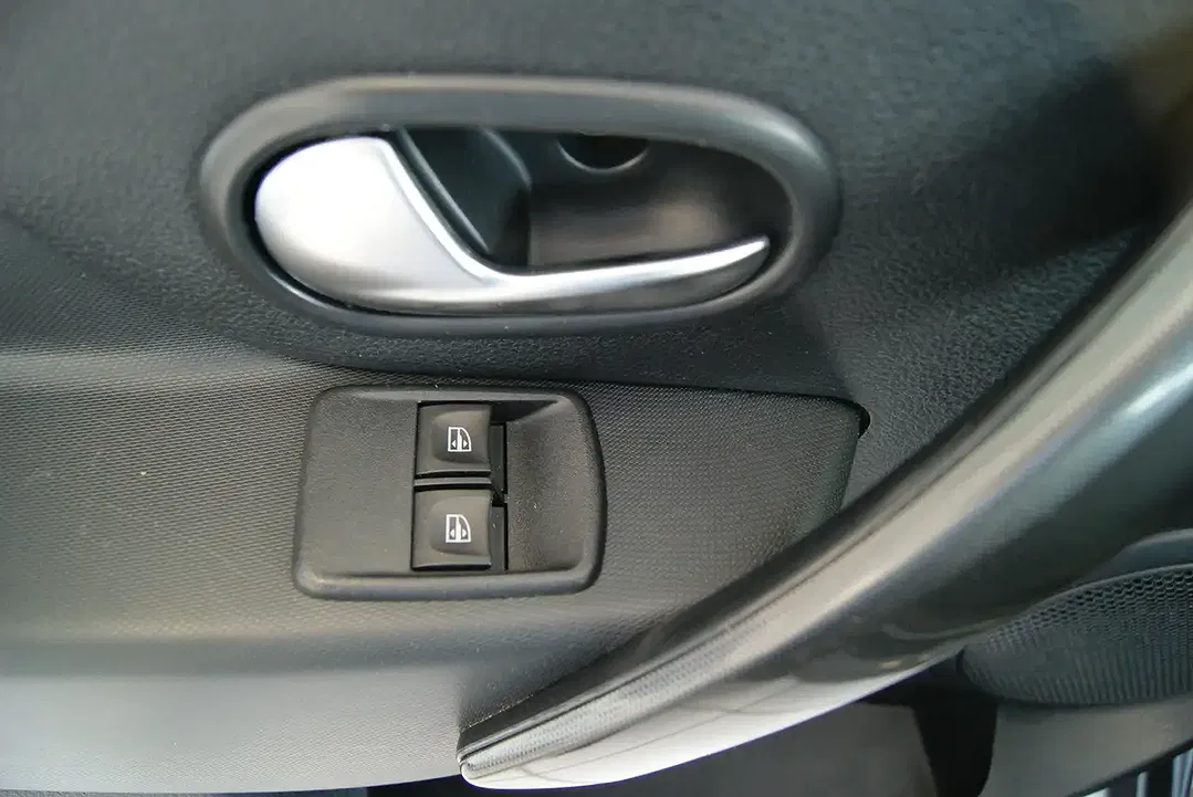 Dacia Logan - Thumbnail 13