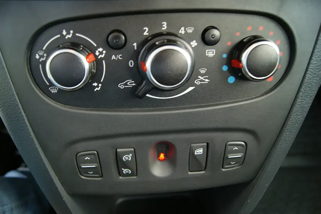 Dacia Logan - Thumbnail 18