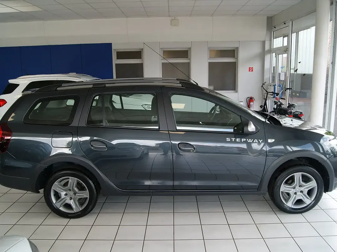 Dacia Logan - Thumbnail 4