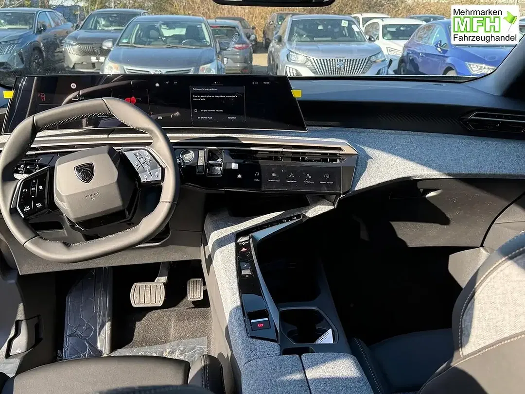 Peugeot 3008 - Thumbnail 4
