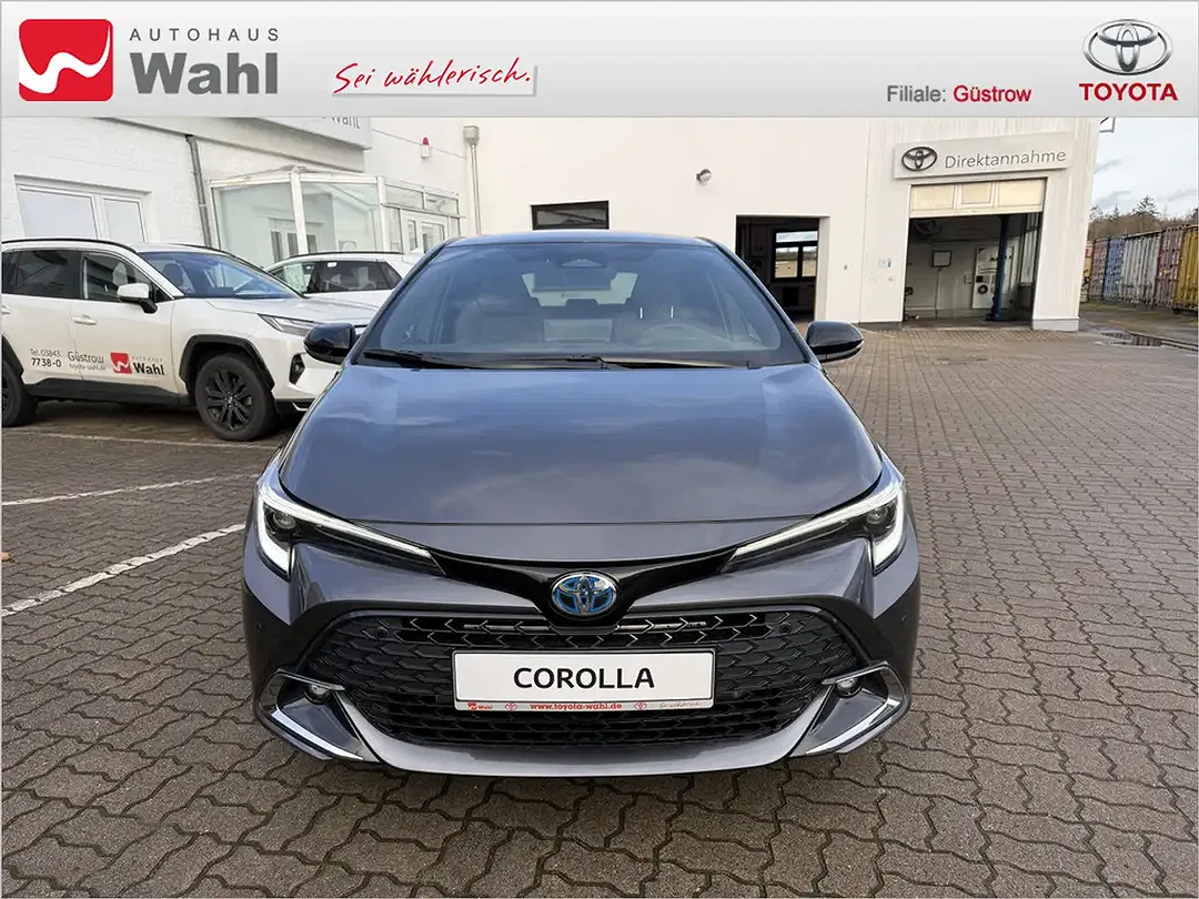 Toyota Corolla - Thumbnail 5