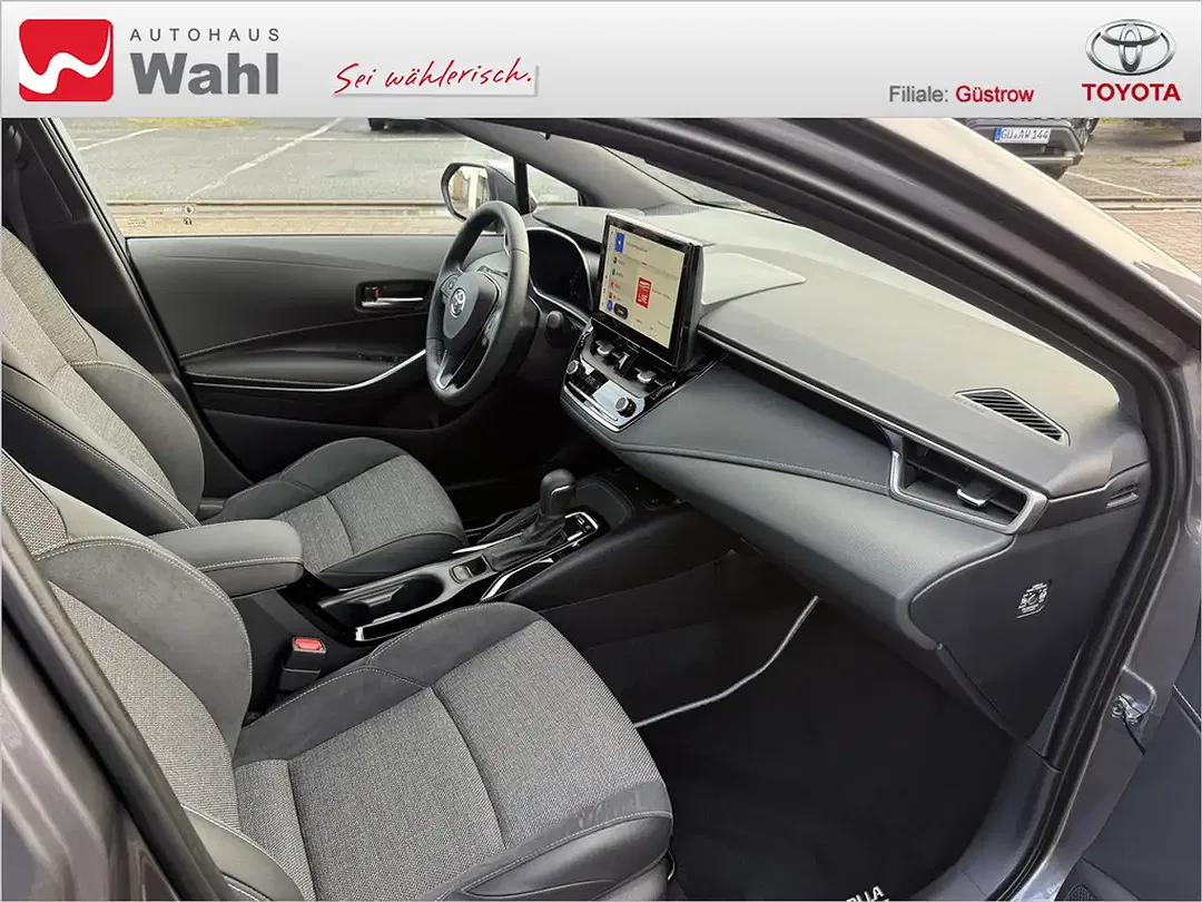 Toyota Corolla - Thumbnail 7