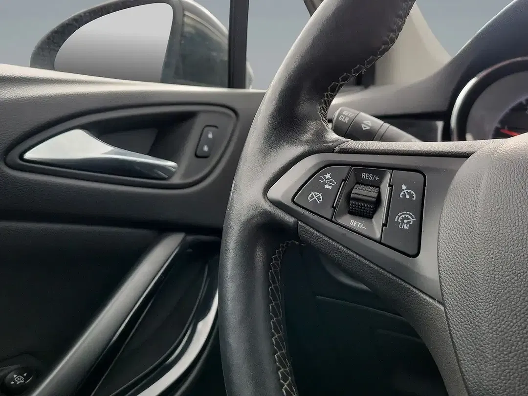 Opel Astra - Thumbnail 13