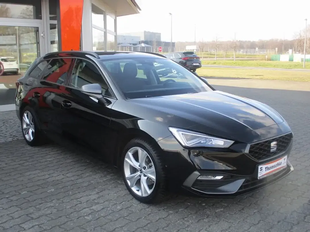 SEAT Leon - Thumbnail 3