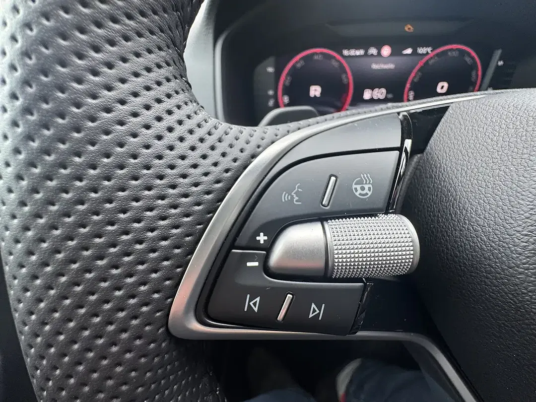 Skoda Karoq - Thumbnail 13