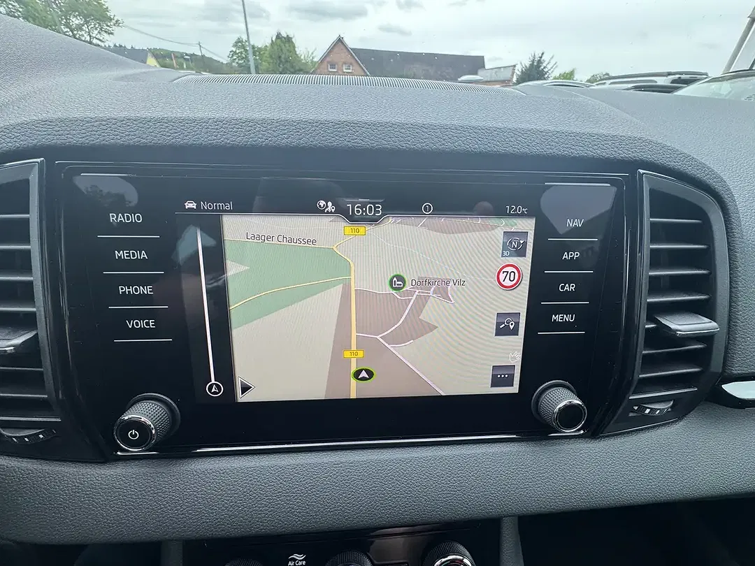 Skoda Karoq - Thumbnail 22