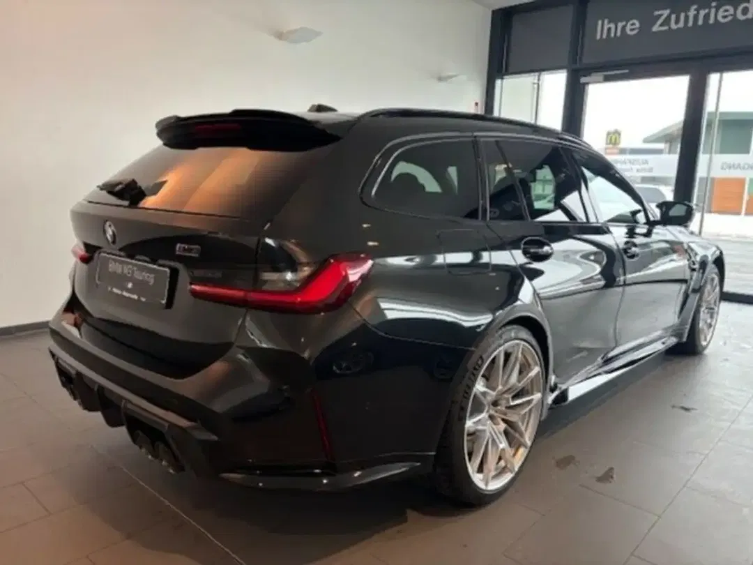 BMW M3 - Thumbnail 4