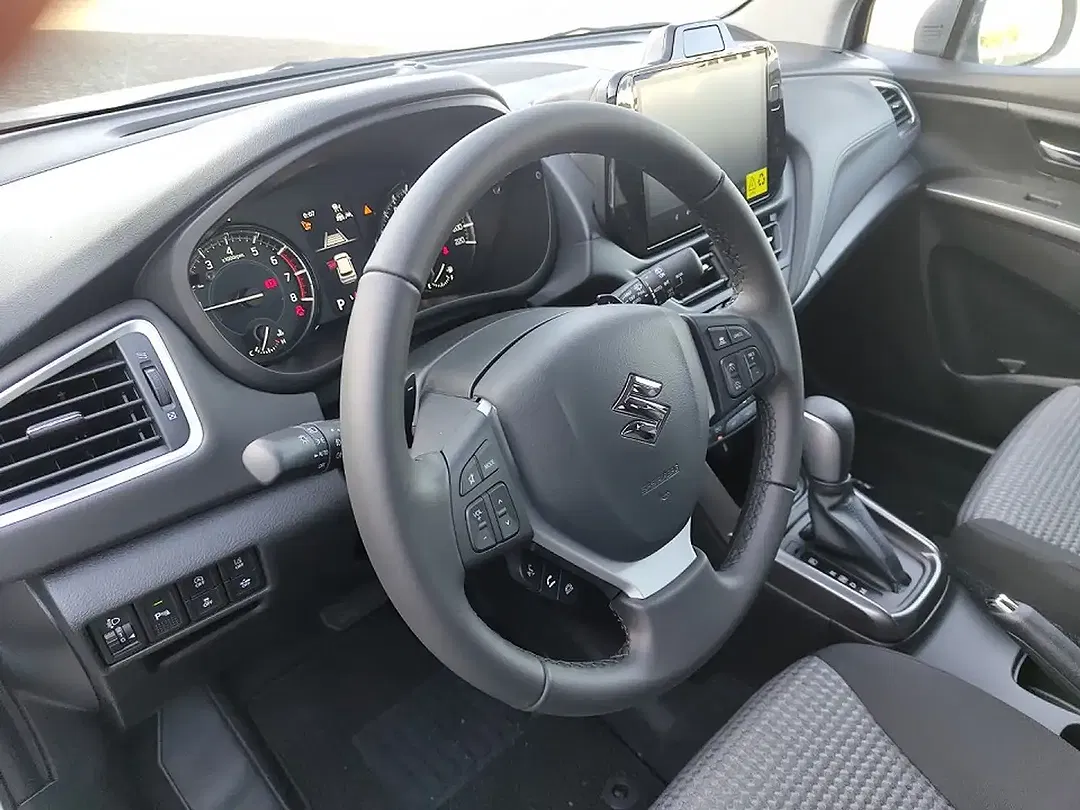 Suzuki S-Cross - Thumbnail 11